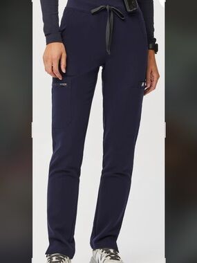 FIGS Women's Navy Yola Skinny Scrub Pants - PETITE M